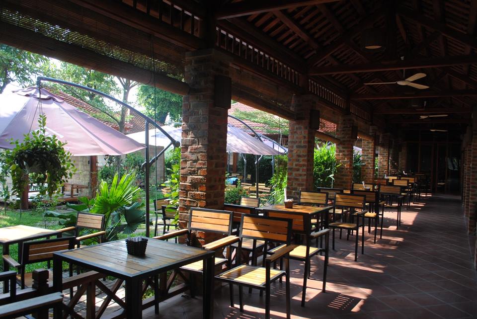 Cà phê ven hồ tại Westlake Hotel & Resort Vinh Phuc 